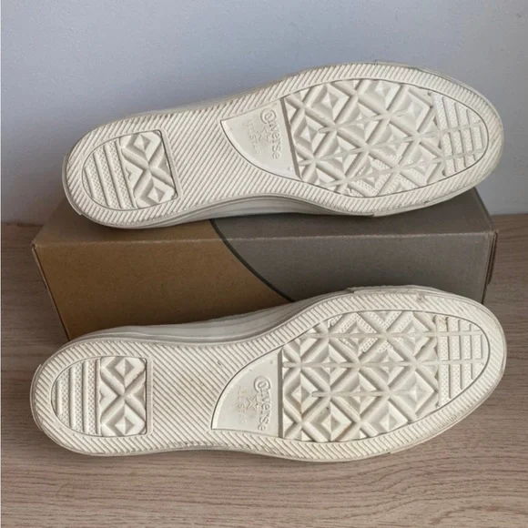 Converse Chuck Taylor Low “Multicolor"- M 11.5- W 13.5 - Picture 12 of 12